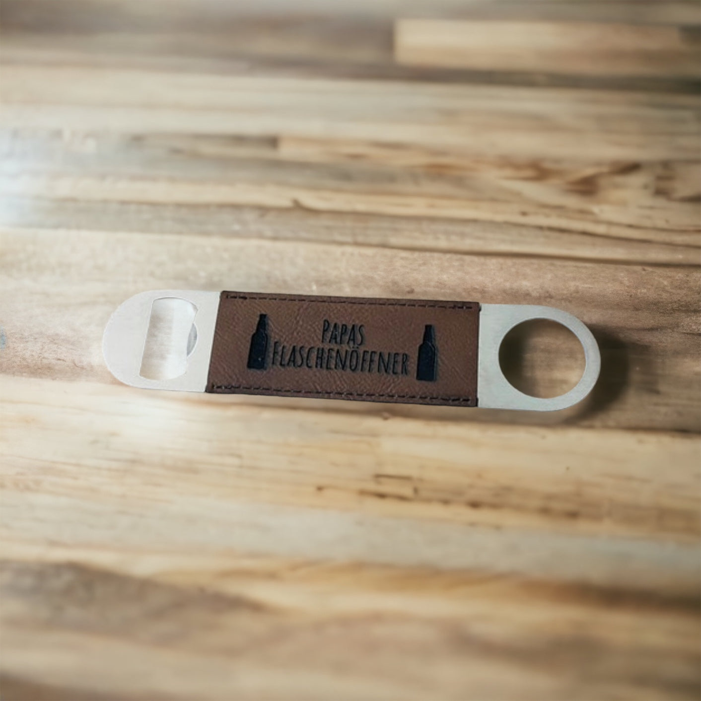 Flaschenöffner Vatertag Papa Edelstahl Leder personalisiert Geschenk Vater